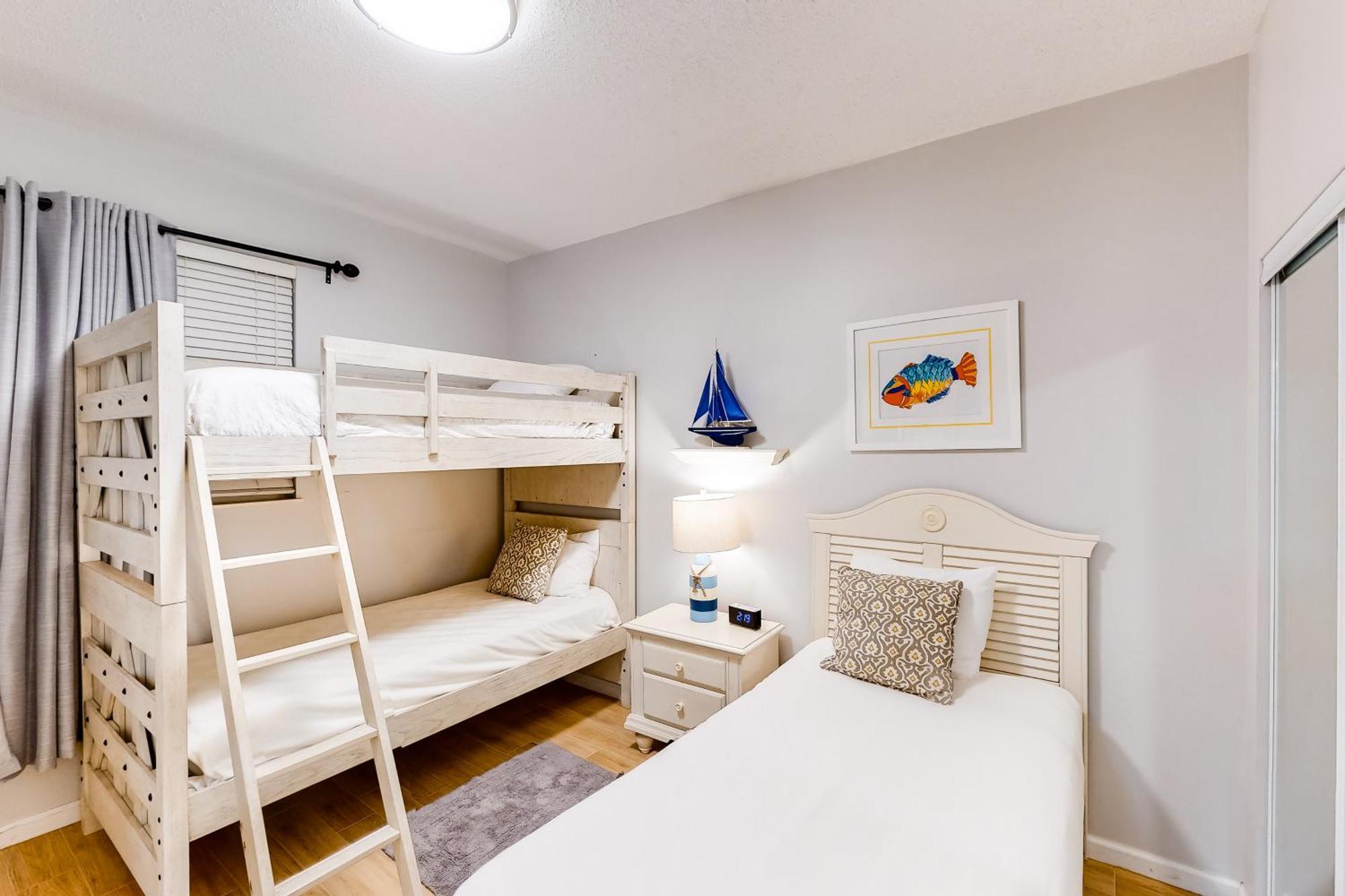 Leeward Key Apartment Destin Room photo